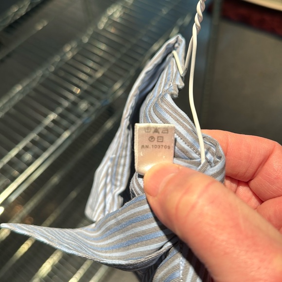 Giorgio Armani Collezioni Blue and Gray Striped Mens XL Dress Shirt. - Picture 6 of 6